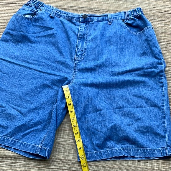 Bobbie Brooks Women Casual Blue Denim Shorts Size 2X - Picture 5 of 12